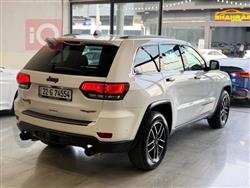 جیپ گراند شیرۆکی